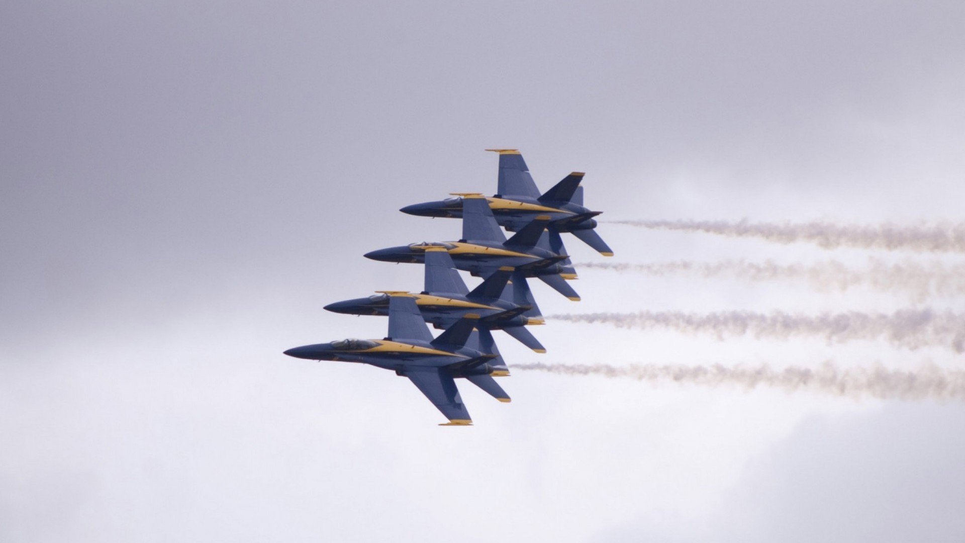 kaiyun中国官方网站-拜仁3-2多特，莱万梅开二度助力，拜仁5-1狂胜 莱万梅开二度  第3张